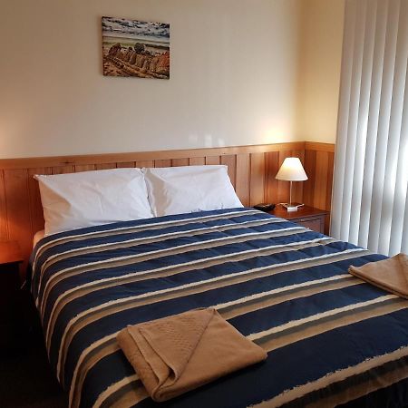 Driftwood Strahan Villas Buitenkant foto