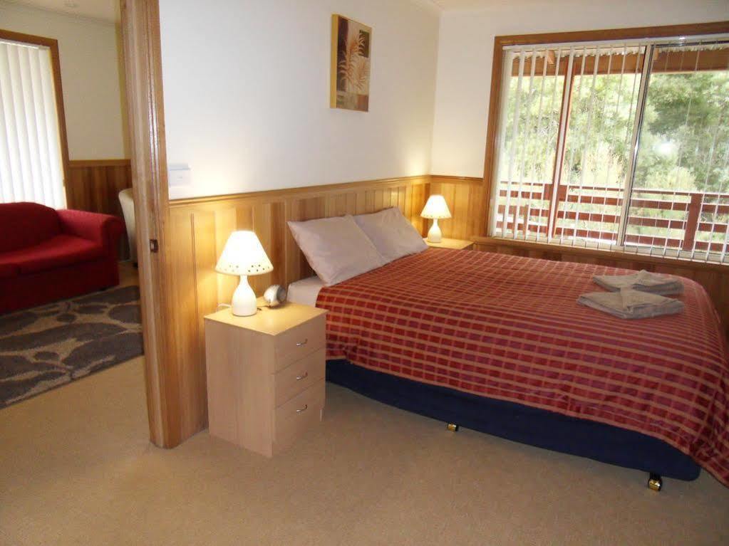 Driftwood Strahan Villas Buitenkant foto